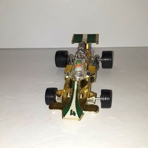 c 1976 ZEE TOYS LOTUS 72 #1044 FRICTION POWERED LEMANS INDY RACING CAR HONG KONG